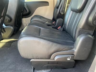 2012 Chrysler Town & Country Touring   - Photo 44 - North Hollywood, CA 91601