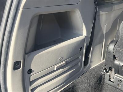 2012 Chrysler Town & Country Touring   - Photo 14 - North Hollywood, CA 91601