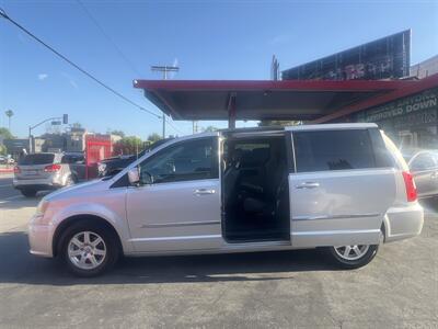 2012 Chrysler Town & Country Touring   - Photo 7 - North Hollywood, CA 91601