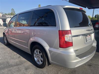 2012 Chrysler Town & Country Touring   - Photo 5 - North Hollywood, CA 91601