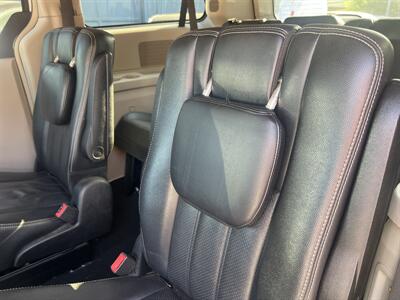 2012 Chrysler Town & Country Touring   - Photo 45 - North Hollywood, CA 91601