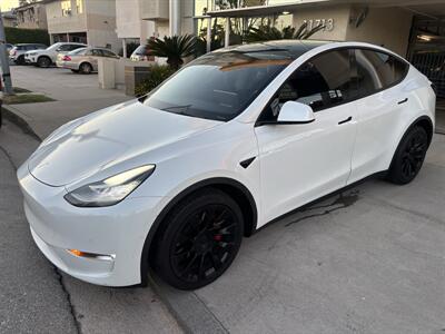 2021 Tesla Model Y Standard Range   - Photo 9 - North Hollywood, CA 91601