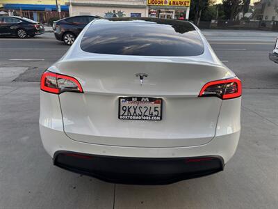 2021 Tesla Model Y Standard Range   - Photo 7 - North Hollywood, CA 91601