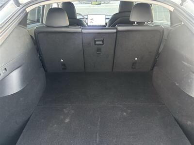 2021 Tesla Model Y Standard Range   - Photo 12 - North Hollywood, CA 91601