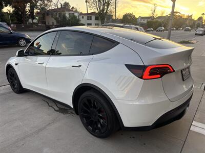 2021 Tesla Model Y Standard Range   - Photo 8 - North Hollywood, CA 91601