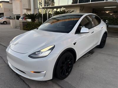 2021 Tesla Model Y Standard Range   - Photo 1 - North Hollywood, CA 91601