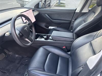 2021 Tesla Model Y Standard Range   - Photo 14 - North Hollywood, CA 91601