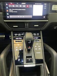 2023 Porsche Cayenne Turbo S E-Hybrid Cou - Photo 29 - North Hollywood, CA 91601