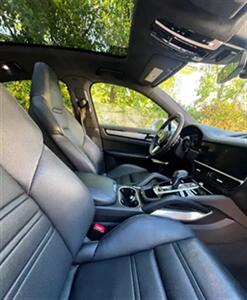 2023 Porsche Cayenne Turbo S E-Hybrid Cou - Photo 40 - North Hollywood, CA 91601