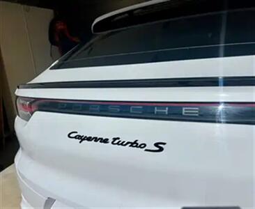 2023 Porsche Cayenne Turbo S E-Hybrid Cou - Photo 17 - North Hollywood, CA 91601