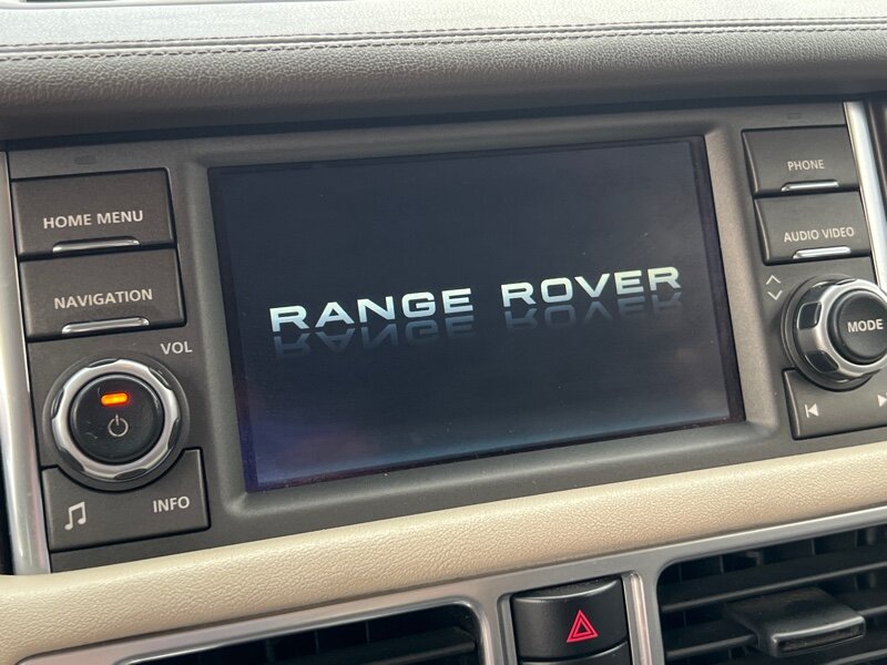2010 Land Rover Range Rover HSE photo