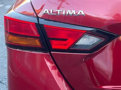 2019 Nissan Altima 2.5 SR   - Photo 14 - North Hollywood, CA 91601