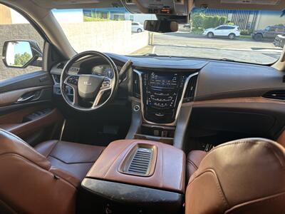 2019 Cadillac Escalade Premium Luxury   - Photo 16 - North Hollywood, CA 91601