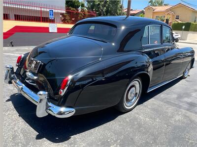 1961 Rolls-Royce Silvercloud2 2   - Photo 4 - North Hollywood, CA 91601
