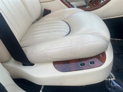 2001 Bentley Arnage Red Label   - Photo 60 - North Hollywood, CA 91601