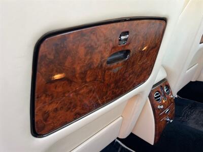 2001 Bentley Arnage Red Label   - Photo 55 - North Hollywood, CA 91601