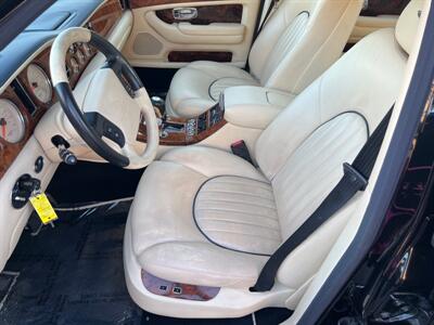 2001 Bentley Arnage Red Label   - Photo 43 - North Hollywood, CA 91601