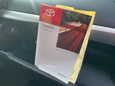 2016 Toyota Camry SE   - Photo 35 - North Hollywood, CA 91601