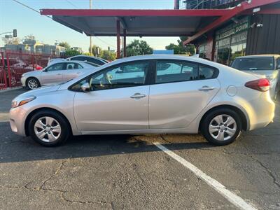 2018 Kia Forte LX   - Photo 7 - North Hollywood, CA 91601