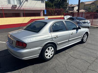 2004 Hyundai SONATA   - Photo 6 - North Hollywood, CA 91601