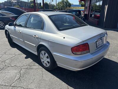 2004 Hyundai SONATA   - Photo 10 - North Hollywood, CA 91601