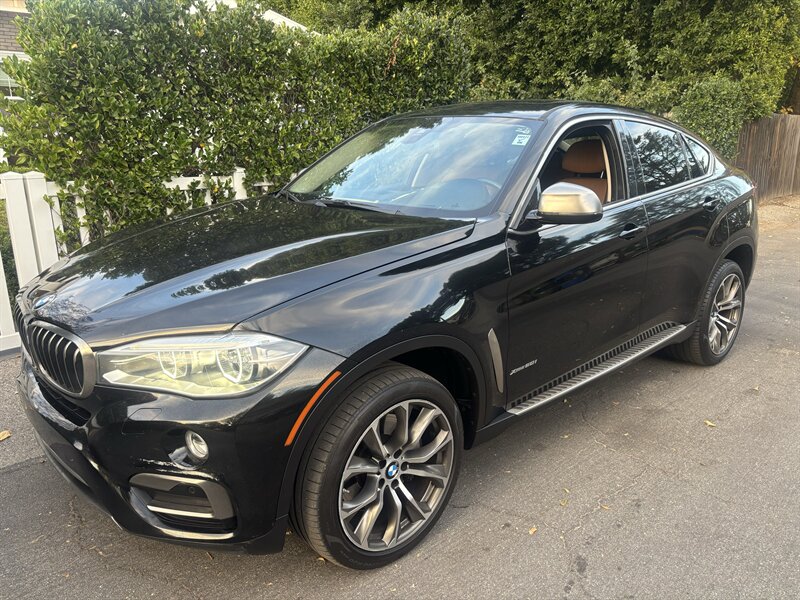 2015 BMW X6 xDrive50i  