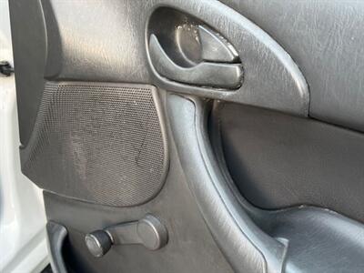 2004 Ford Focus ZX3   - Photo 31 - North Hollywood, CA 91601