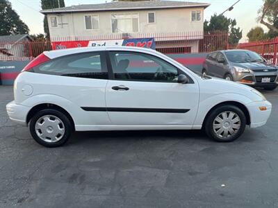 2004 Ford Focus ZX3   - Photo 6 - North Hollywood, CA 91601