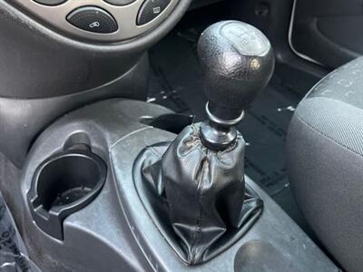 2004 Ford Focus ZX3   - Photo 49 - North Hollywood, CA 91601