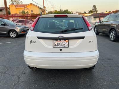 2004 Ford Focus ZX3   - Photo 8 - North Hollywood, CA 91601