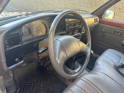 1991 Toyota Pickup   - Photo 16 - North Hollywood, CA 91601