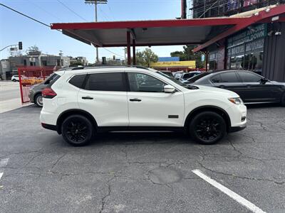 2017 Nissan Rogue SV   - Photo 6 - North Hollywood, CA 91601