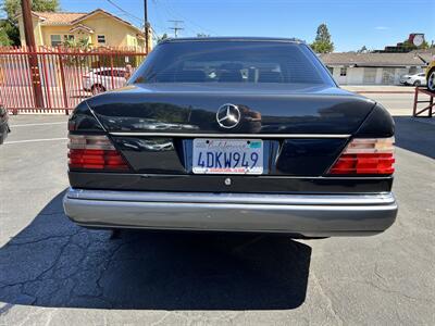 1995 Mercedes-Benz E 300D   - Photo 9 - North Hollywood, CA 91601