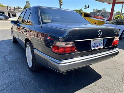 1995 Mercedes-Benz E 300D   - Photo 5 - North Hollywood, CA 91601