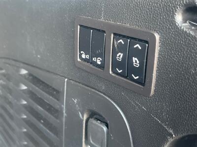 2019 Chevrolet Suburban LT - Photo 12 - North Hollywood, CA 91601