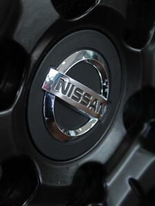 2018 Nissan Titan SV  Midnight Edition 4X4 - Photo 42 - North Canton, OH 44720