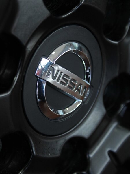 2018 Nissan Titan SV photo