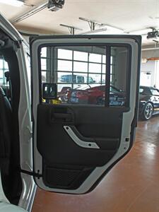 2014 Jeep Wrangler Unlimited Polar Edition  Hard Top 4X4 - Photo 34 - North Canton, OH 44720