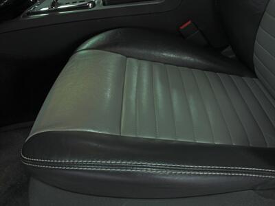 2009 Dodge Challenger R/T Plus  Moonroof Leather   - Photo 26 - North Canton, OH 44720
