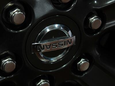 2017 Nissan Titan XD SL  4X4 - Photo 50 - North Canton, OH 44720