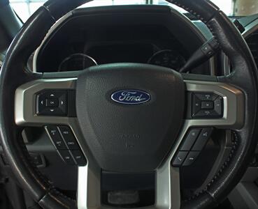 2022 Ford F-250 Super Duty Lariat  Moon Roof Navigation 4X4 - Photo 15 - North Canton, OH 44720