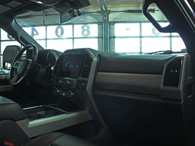 2022 Ford F-250 Super Duty Lariat  Moon Roof Navigation 4X4 - Photo 27 - North Canton, OH 44720