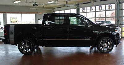 2020 RAM 1500 Limited  Moon Roof Navigation 4X4 - Photo 11 - North Canton, OH 44720