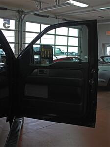 2014 Ford F-150 FX4  Moon Roof Navigation 4X4 - Photo 27 - North Canton, OH 44720