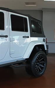 2015 Jeep Wrangler Unlimited Freedom Edition  Oscar Mike Custom Lift 4X4 - Photo 41 - North Canton, OH 44720