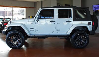 2015 Jeep Wrangler Unlimited Freedom Edition  Oscar Mike Custom Lift 4X4 - Photo 5 - North Canton, OH 44720