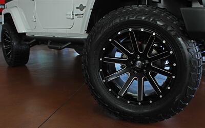 2015 Jeep Wrangler Unlimited Freedom Edition  Oscar Mike Custom Lift 4X4 - Photo 46 - North Canton, OH 44720