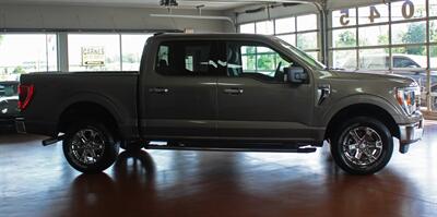 2021 Ford F-150 XLT  4X4 - Photo 9 - North Canton, OH 44720