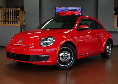 2013 Volkswagen Beetle-Classic 2.5L PZEV   - Photo 1 - North Canton, OH 44720