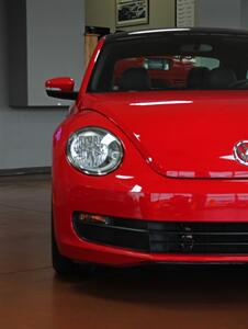 2013 Volkswagen Beetle-Classic 2.5L PZEV   - Photo 42 - North Canton, OH 44720